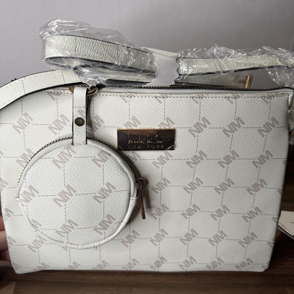 Nicole Miller Crème Logo Gold Hardware Shoulder Crossbody Bag Purse W/ Pouch NWT
